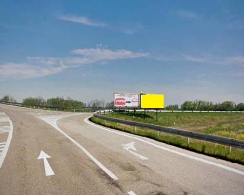 201272 Billboard, Dunajská Streda (Bratislavská cesta)