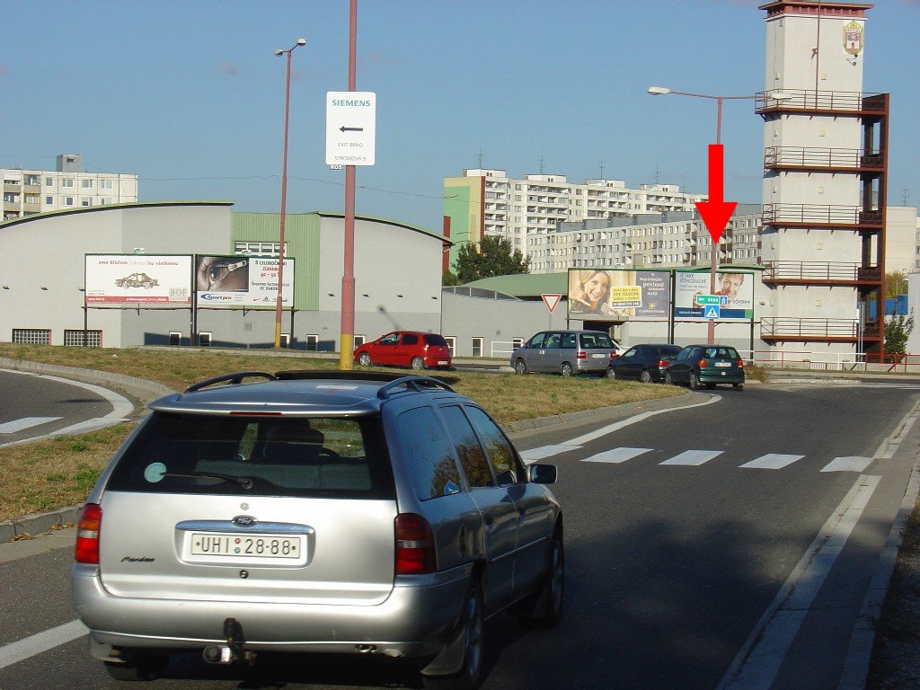 1511879 Billboard, Bratislava (Bratská / Petržalská tržnica)