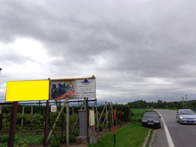711048 Billboard, Šelpice (cesta 1.triedy Trnava - Senica )