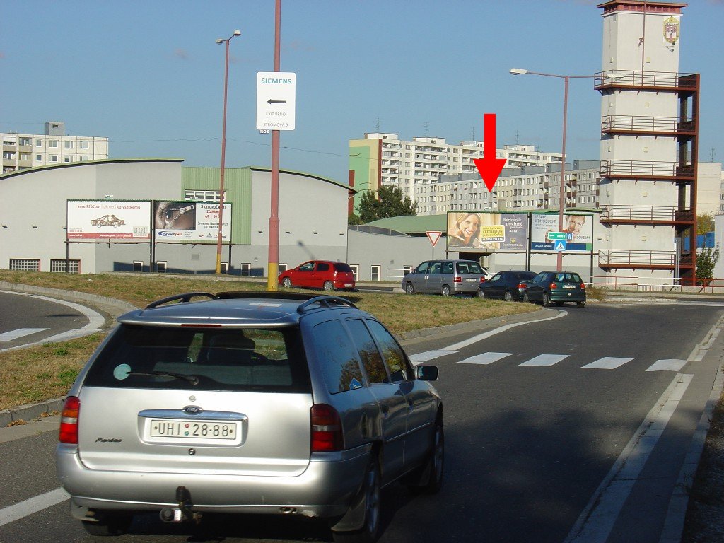 1511878 Billboard, Bratislava (Bratská / Petržalská tržnica)