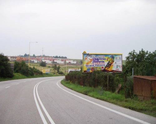 281254 Billboard, Dargovských hrdinov ()