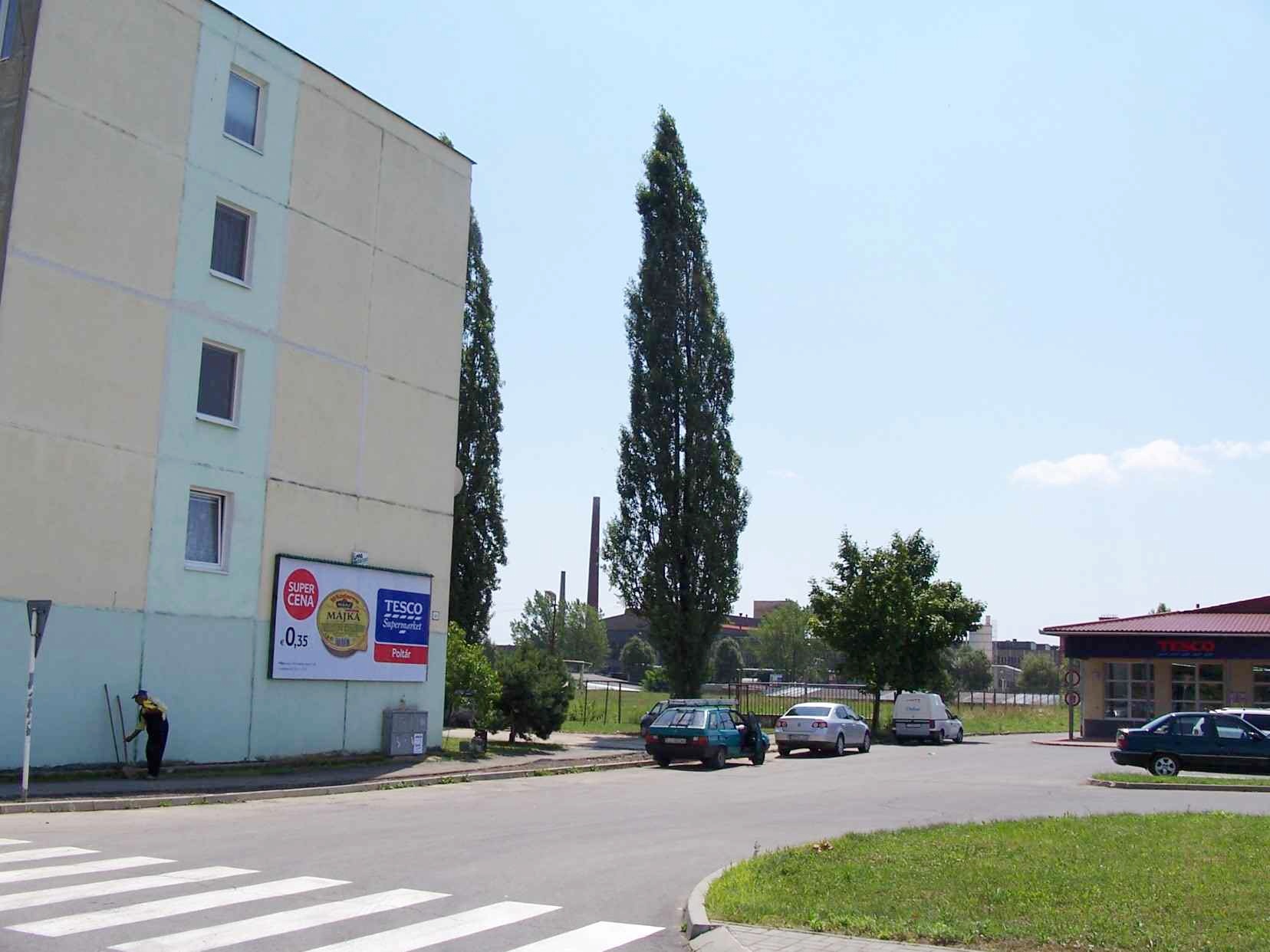 471010 Billboard, Poltár (Sklárska/TESCO)