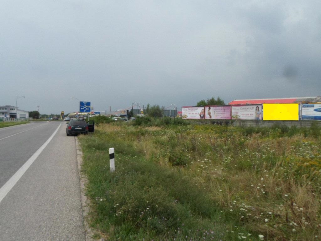 451005 Billboard, Pezinok (Šenkvická cesta)