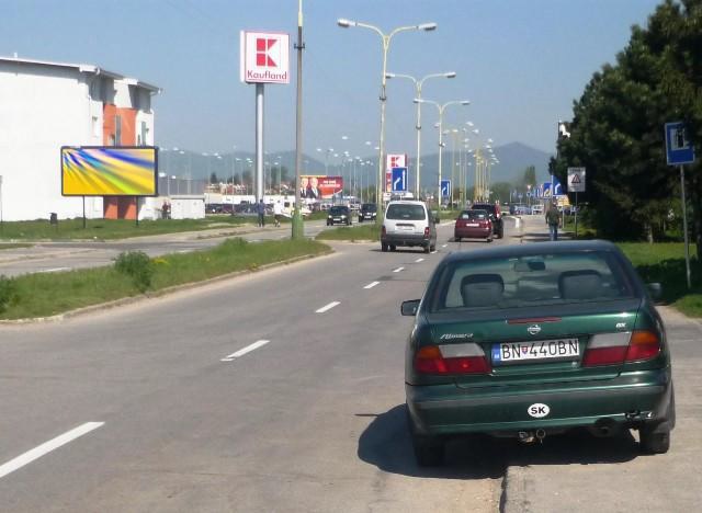 131021 Billboard, Bánovce nad Bebravou (Svätoplukova,Kaufland,O)