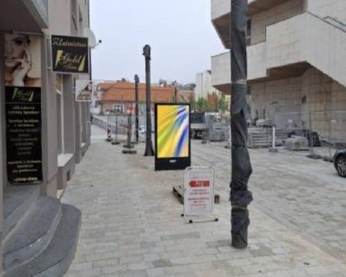 702298 Citylight, Trenčín - centrum (Vajanského)