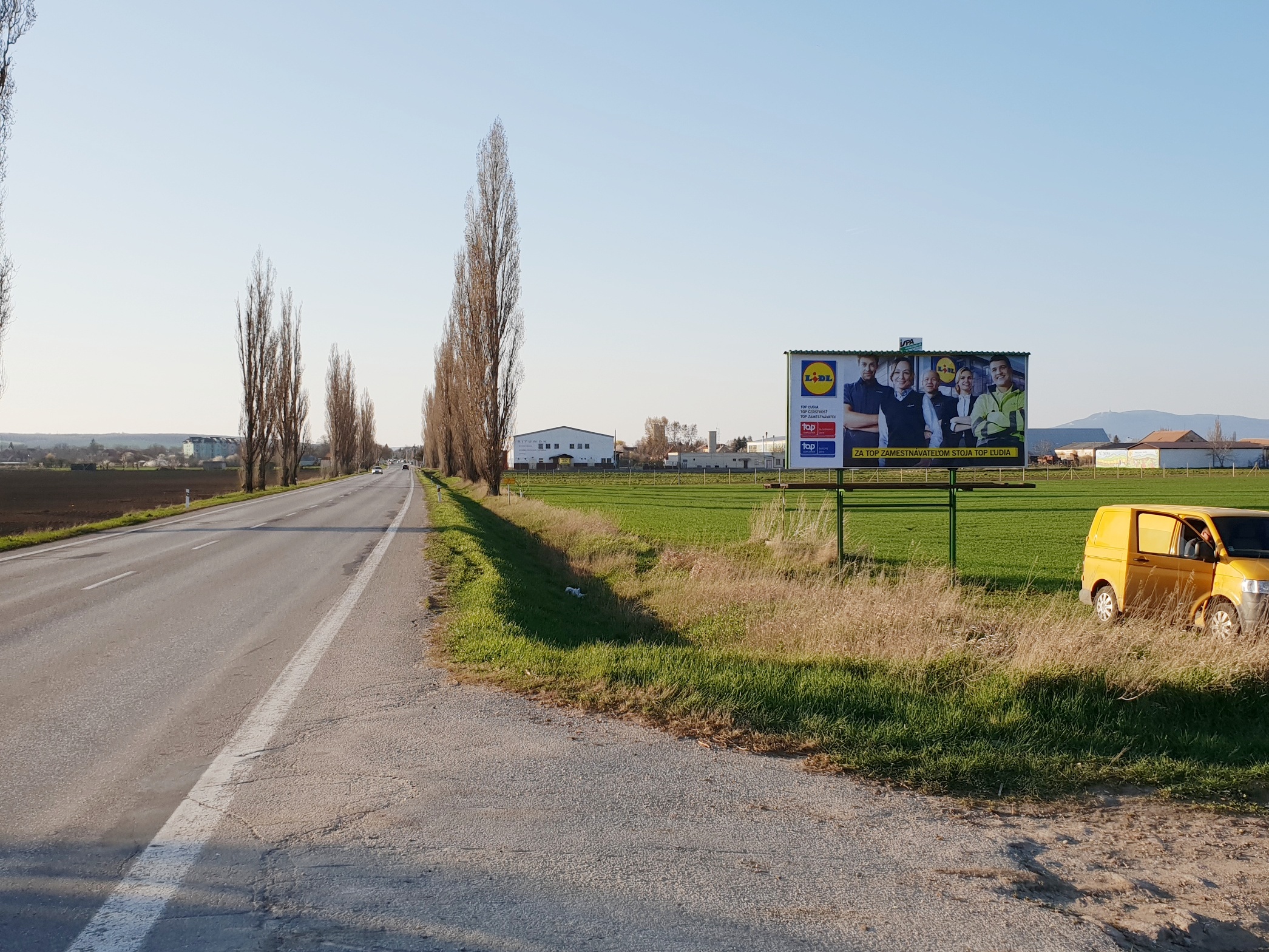 411228 Billboard, Ivanka pri Nitre (Novozámocká - sm. Nitra)