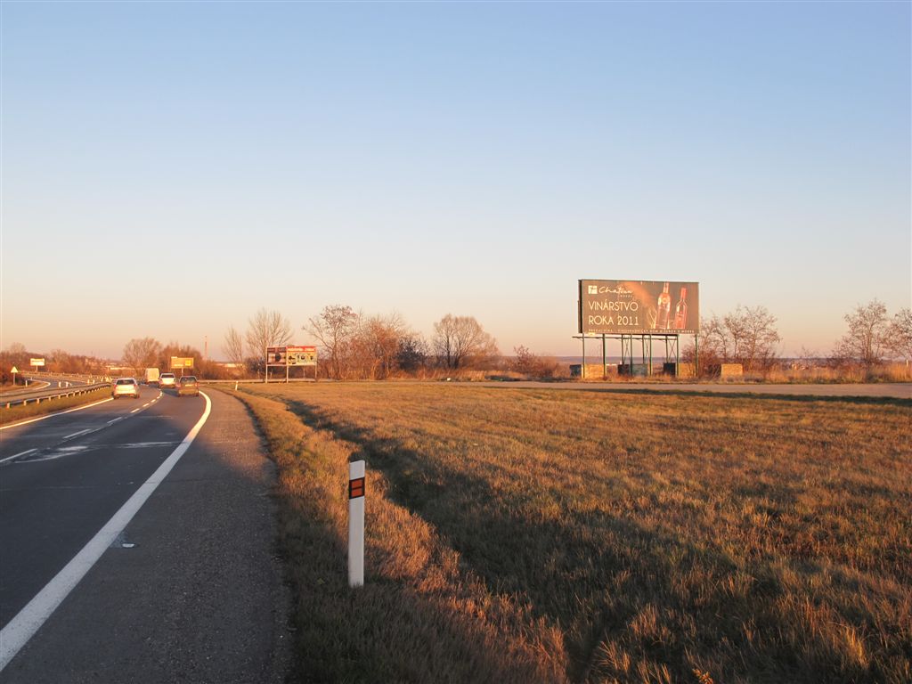 453001 Bigboard, Svätý Jur (š. c. II / 502 - sm. Pezinok)