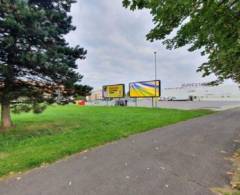 511260 Billboard, Prievidza (Nábrežná/Kinekus, O)