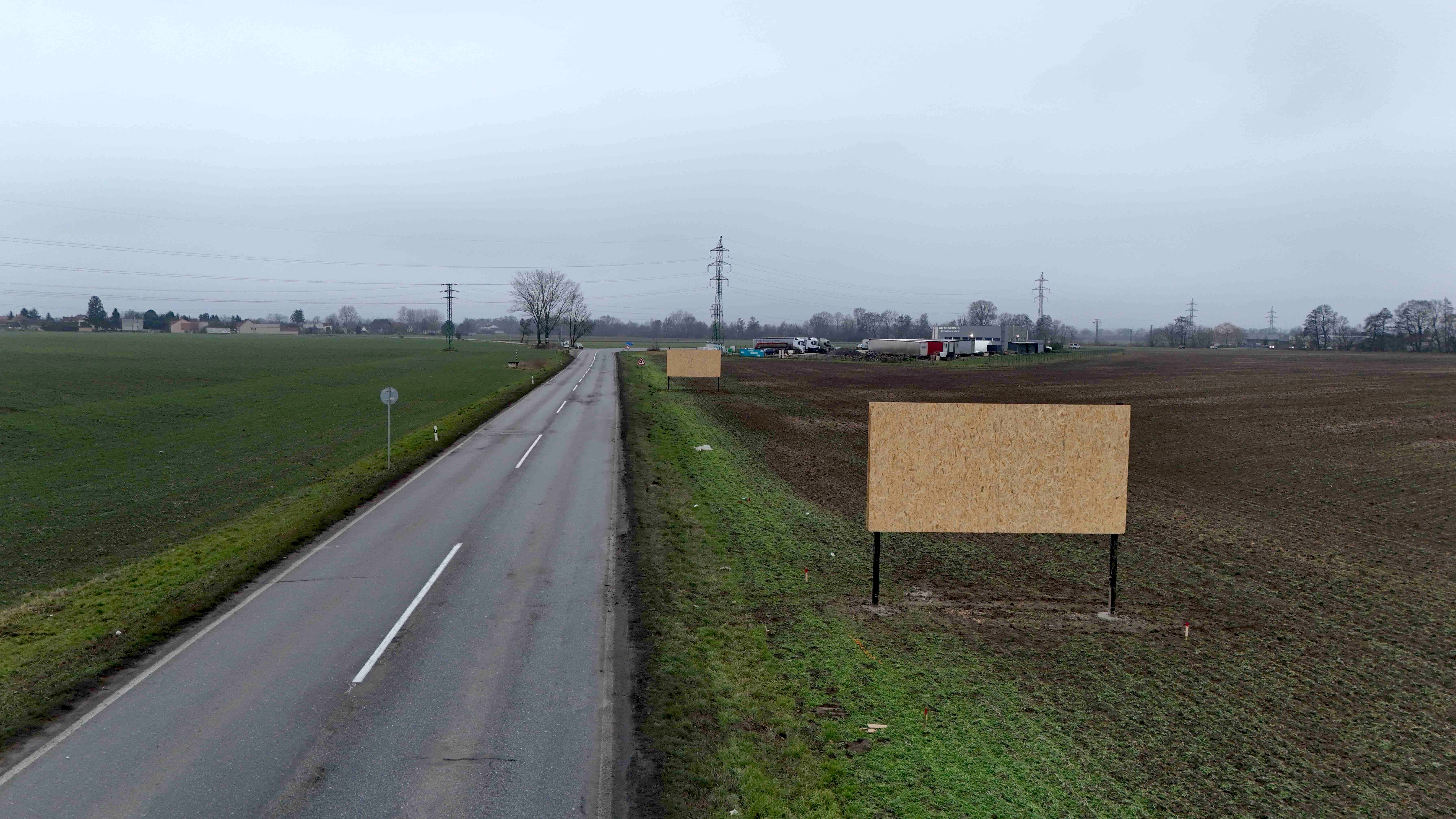 461064 Billboard, Trebatice ()