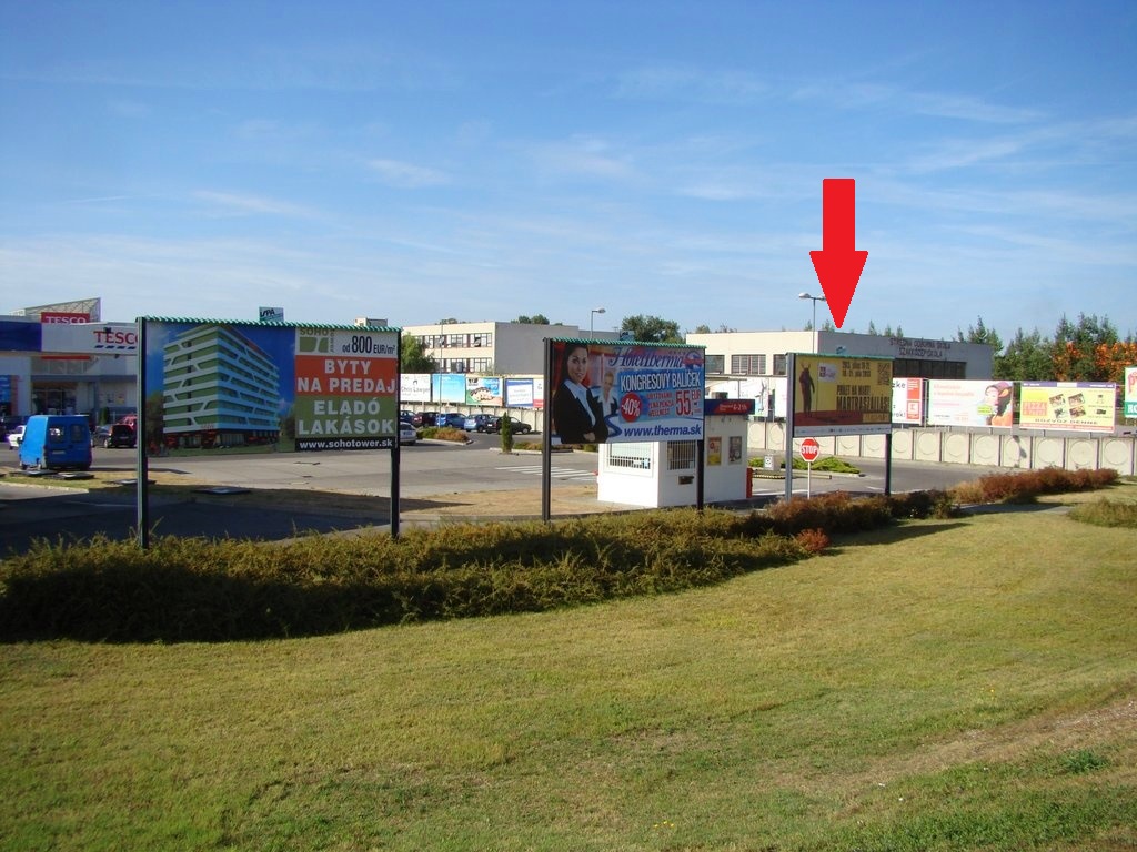 271104 Billboard, Komárno (Parkovisko HM Tesco)