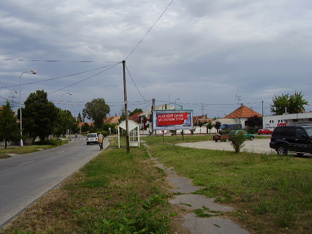 431128 Billboard, Nové Zámky (Gúgska ulica - sm. centrum)