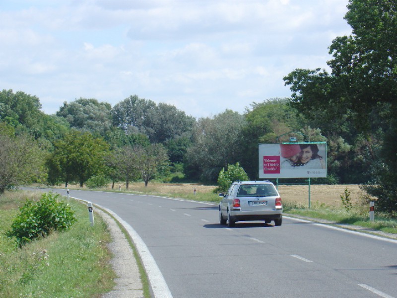 201305 Billboard, Čiližská Radvaň (š. c. E575 - sm. V. Meder)