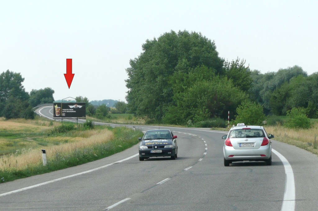 681082 Billboard, Topoľčany (š. c. I / 64 - sm.Nitra)