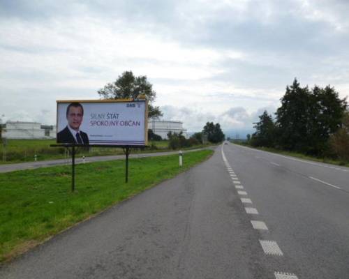 311045 Billboard, Tupá (medzinárodný ťah Zvolen - Šáhy)