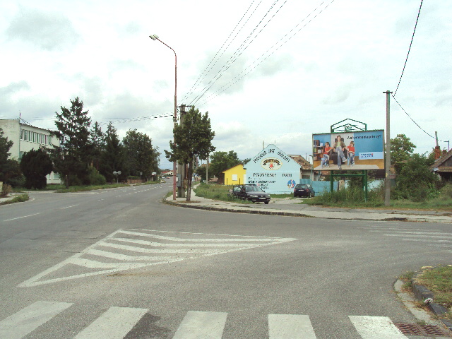 431175 Billboard, Šurany (SNP / Komenského)