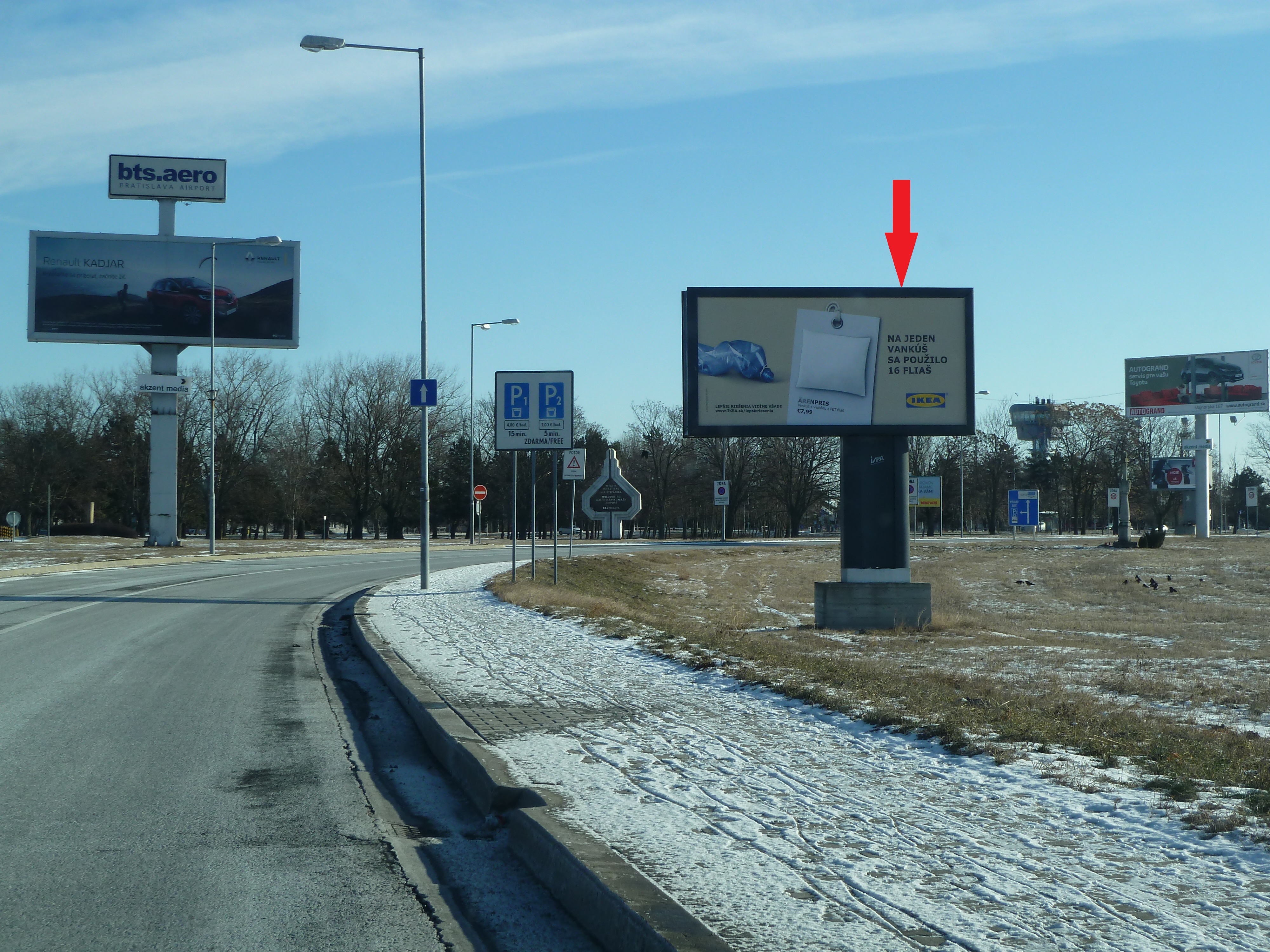 1512015 Billboard, Bratislava (Letisko M. R. Štefánika - príjazd)