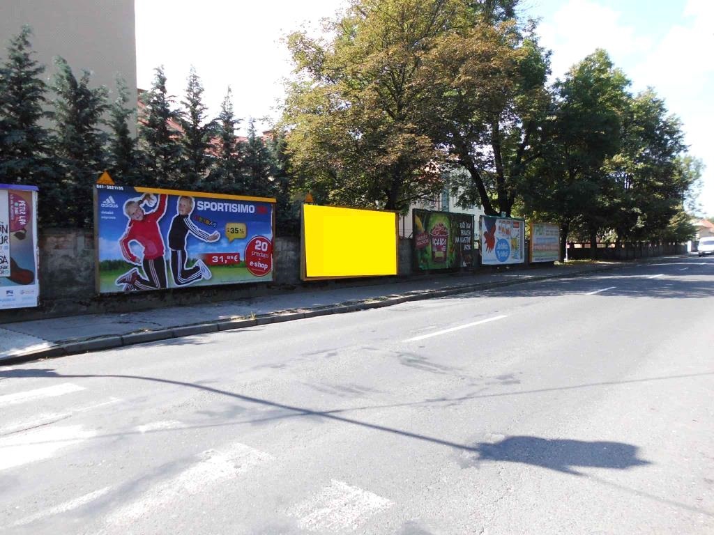331024 Billboard, Liptovský Mikuláš (Palúčanská ulica)