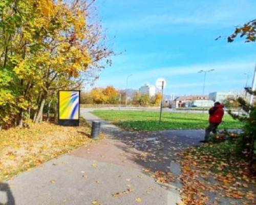 412378 Citylight, Nitra (Železničiarska)