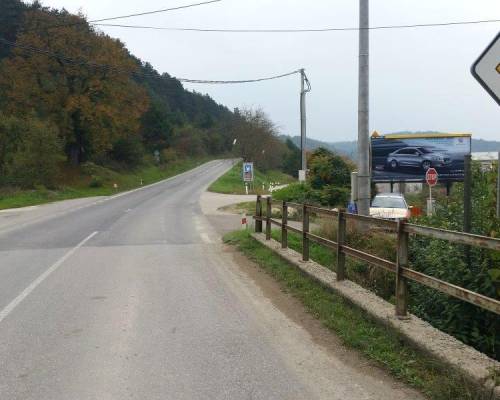 521052 Billboard, Visolaje (cesta 1.triedy Trenčín - P.Bystrica )