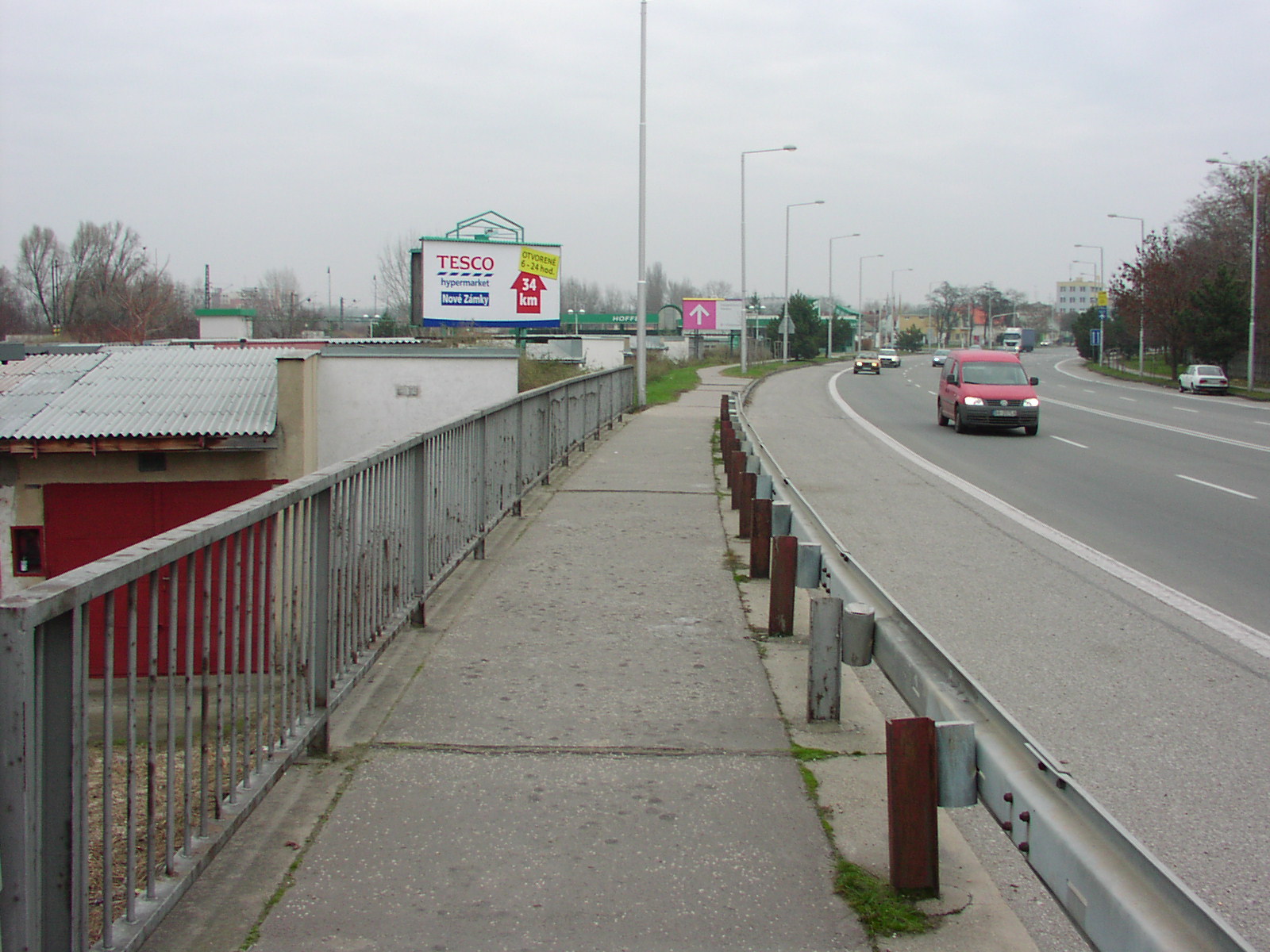 271090 Billboard, Komárno (Bratislavská / ČS Hofer - sm. centrum)