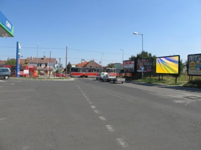 151913 Billboard, Bratislava 3-Rača (Hečkova/Žitná/FK Rača/ČS OMV,J)